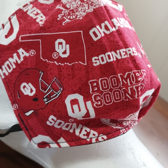 Handmade Facemask Oklahoma Sooners Adjustable and Reversible Cotton - Picture 3 of 5